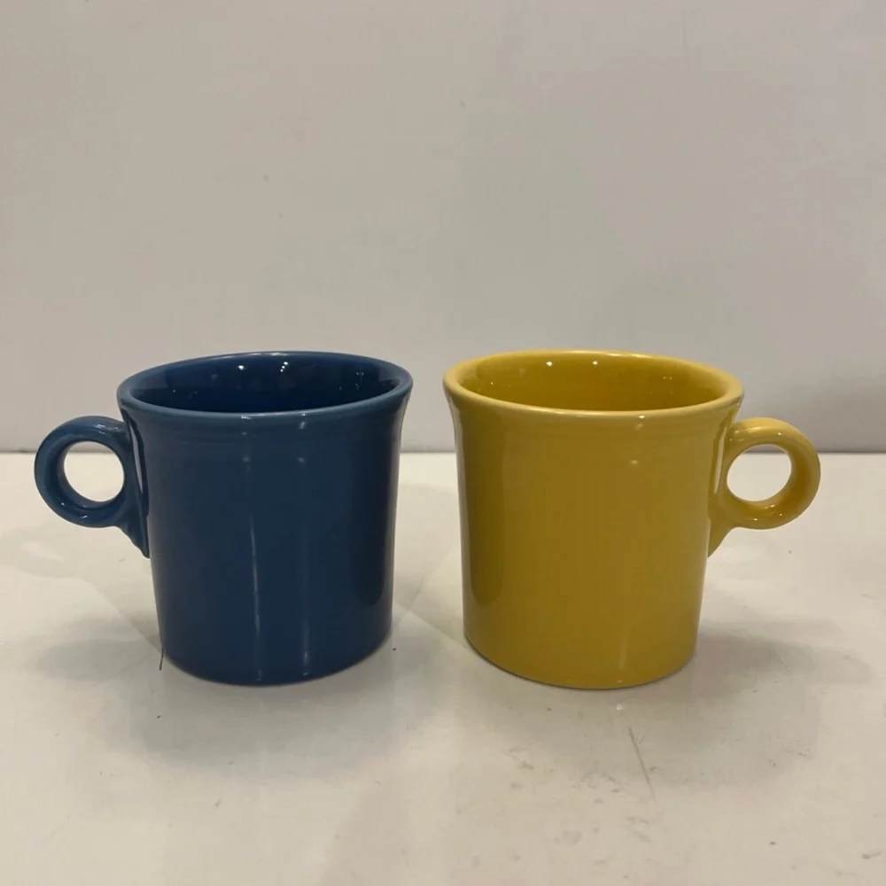 LOT 2 VINTAGE FIESTA O RING MUGS YELLOW AND BLUE FIESTAWARE